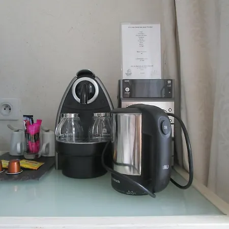 Отель Azur Bord De Mer